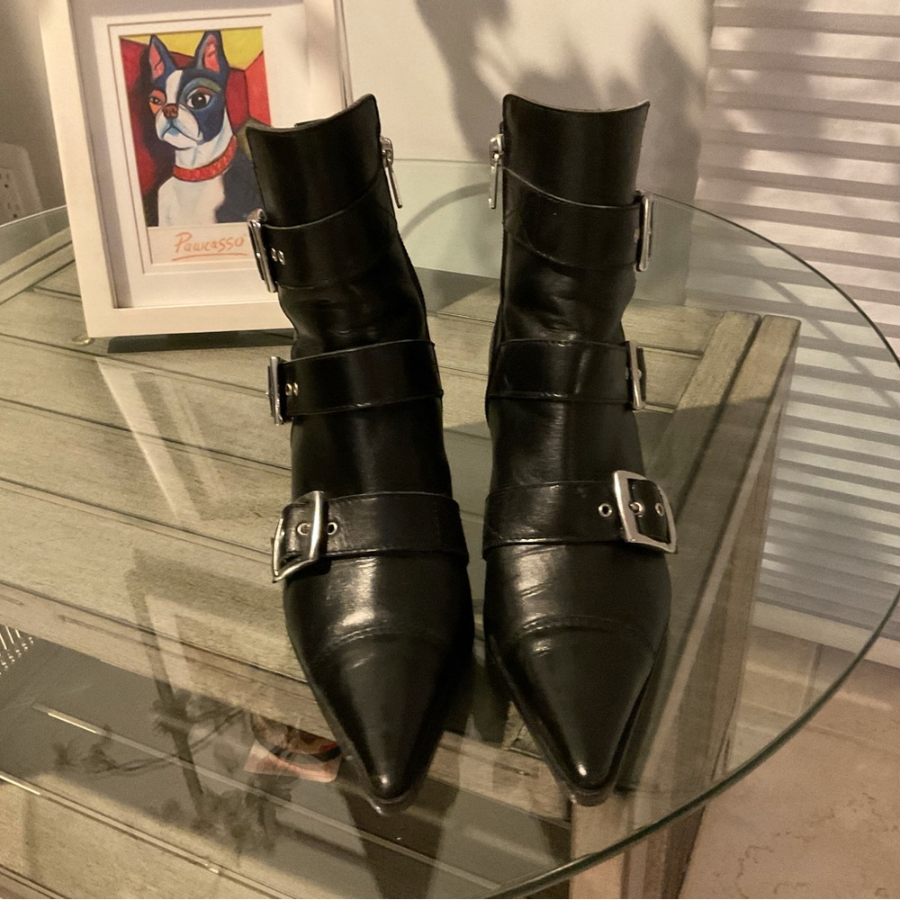 Dolce & Gabbana leather vintage, unique and fun ankle boots!! With Silver Detail